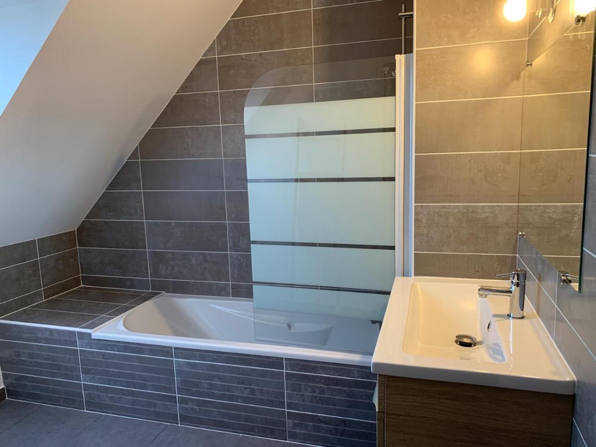 Maison neuve à 350m de la plage La casa Sovaïna Cléder Esterno foto