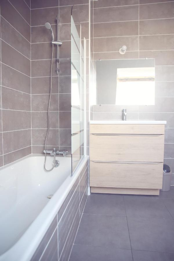 Maison neuve à 350m de la plage La casa Sovaïna Cléder Esterno foto